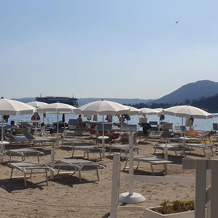Lido 'with Parking Space Included' * Toscolano Maderno