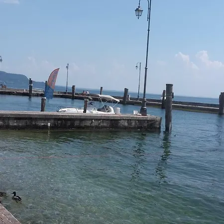 度假居 Lido 'with Parking Space Included' *